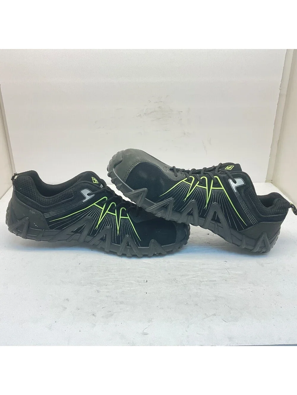 Terra Men's Low-Cut Spider 3.0 Composite Toe Work Shoes Black/Green Size 10.5M
